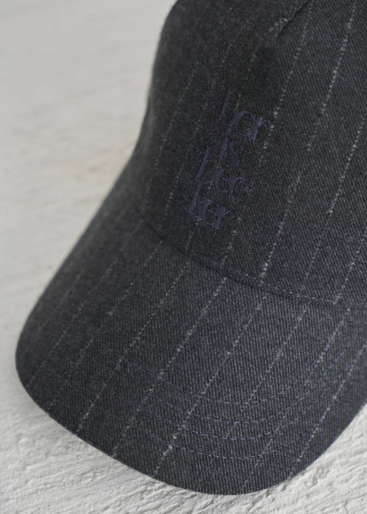 Gri Renk Logo Nakışlı Deri Detaylı Şapka - 3