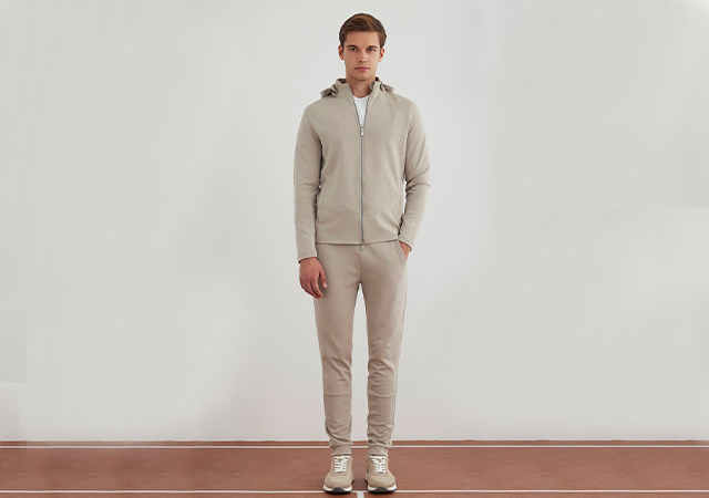 Kapüşonlu Sweatshirt'lerle Tarzınızı Yansıtın: Rahat ve Şık Kombinler için Kılavuz