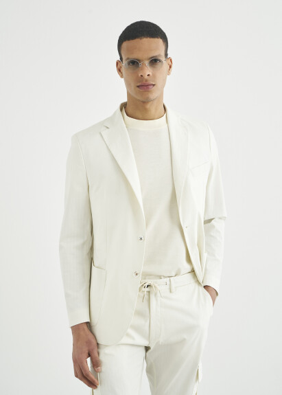Kırık Beyaz Renk Cep Detaylı Blazer Ceket 